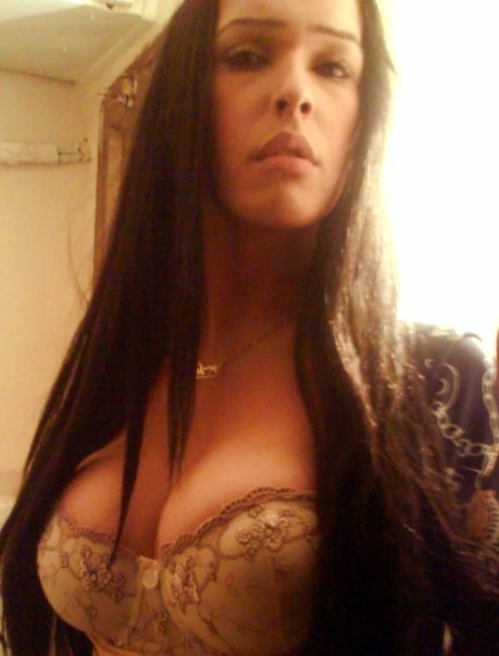 Lorna 22 Escort Westwood